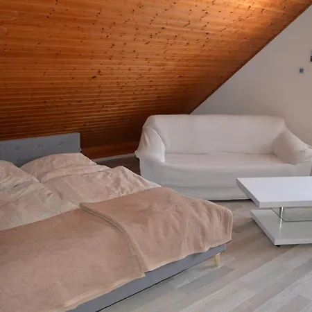 Daire Gemuetliche Dachgeschosswohnung Rheinbach