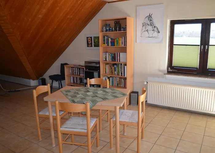 公寓 Gemuetliche Dachgeschosswohnung